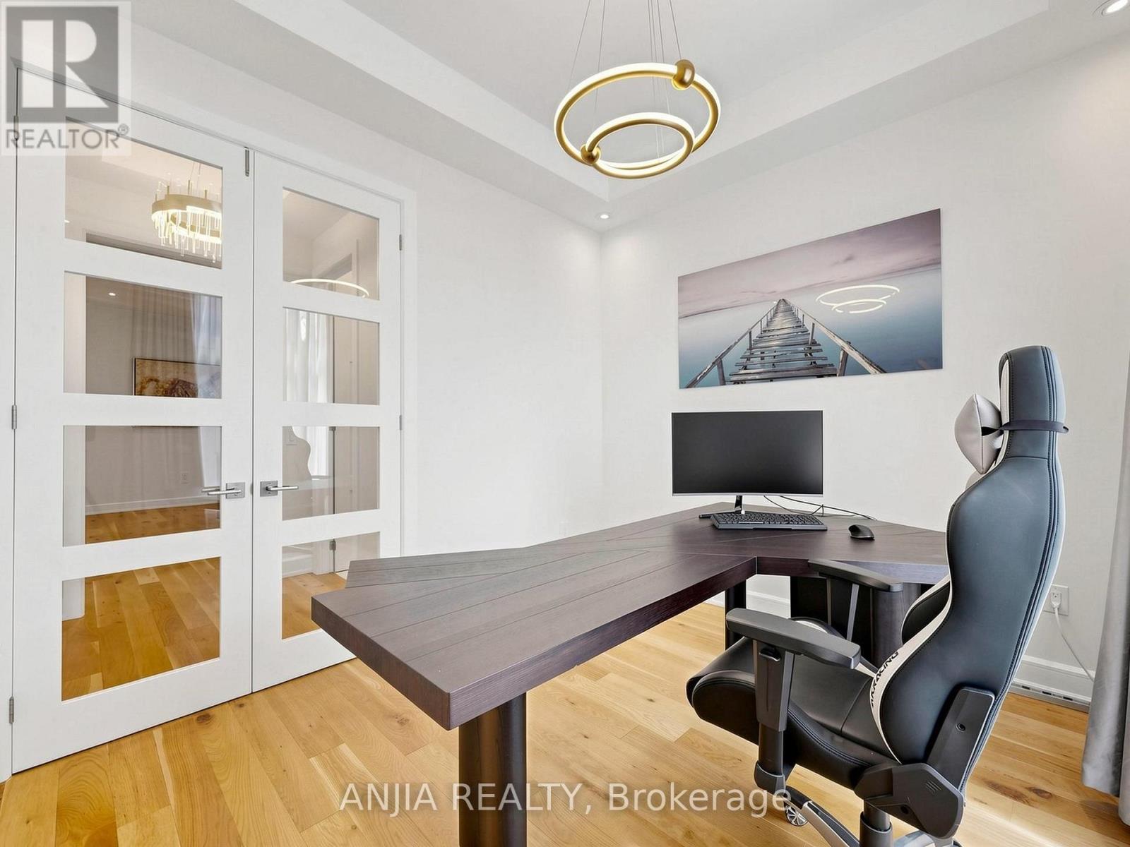 67 KEATLEY DRIVE - 21
