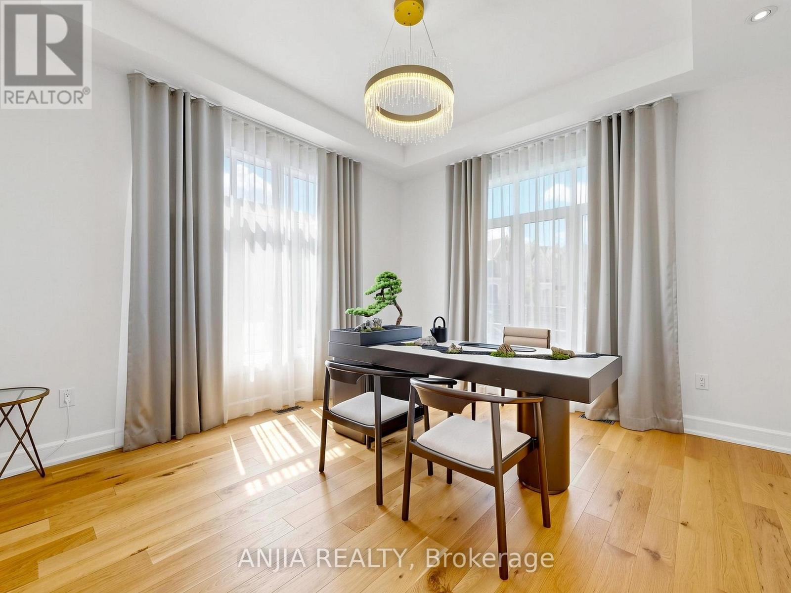 67 KEATLEY DRIVE - 18