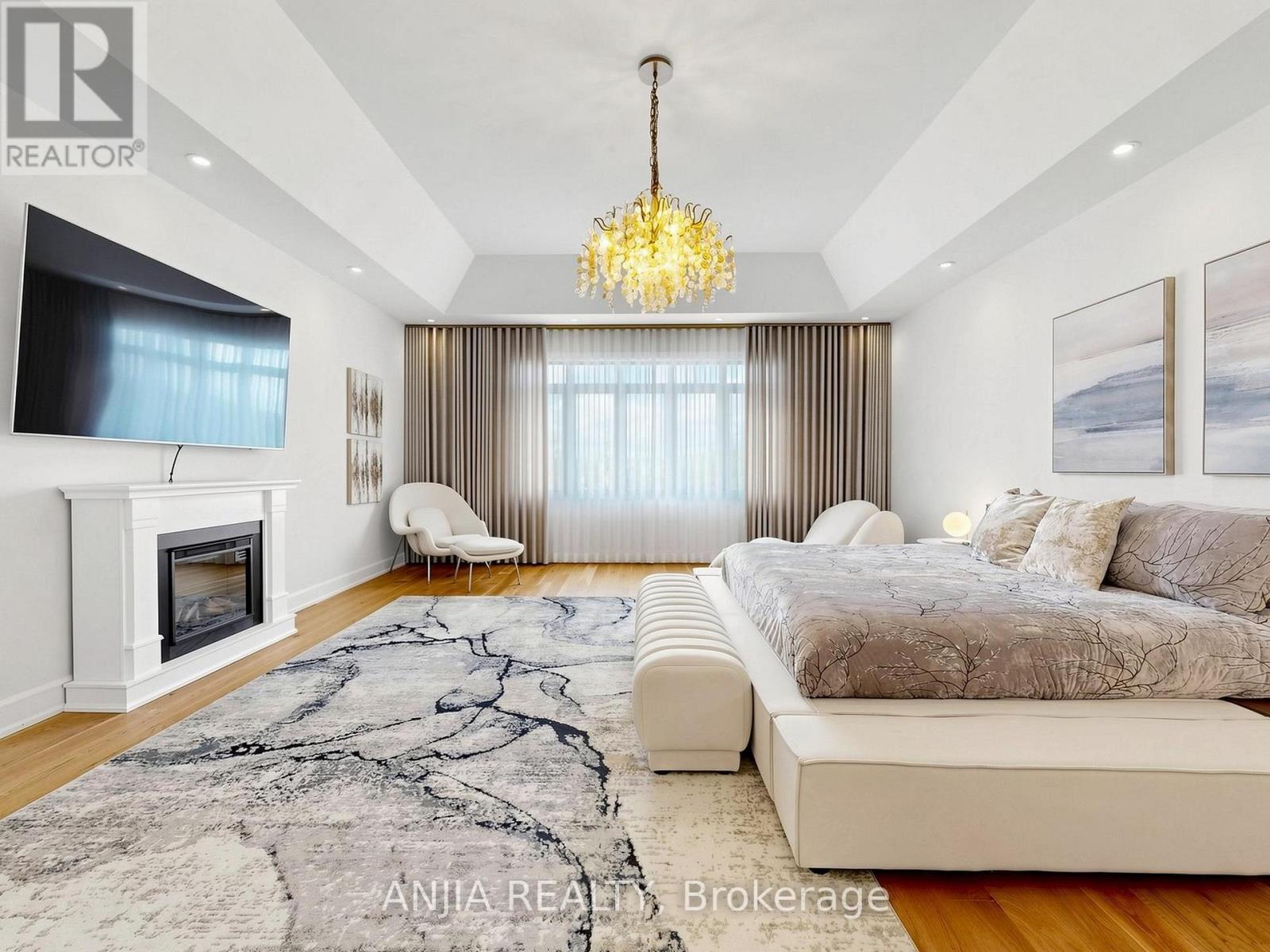 67 KEATLEY DRIVE - 25