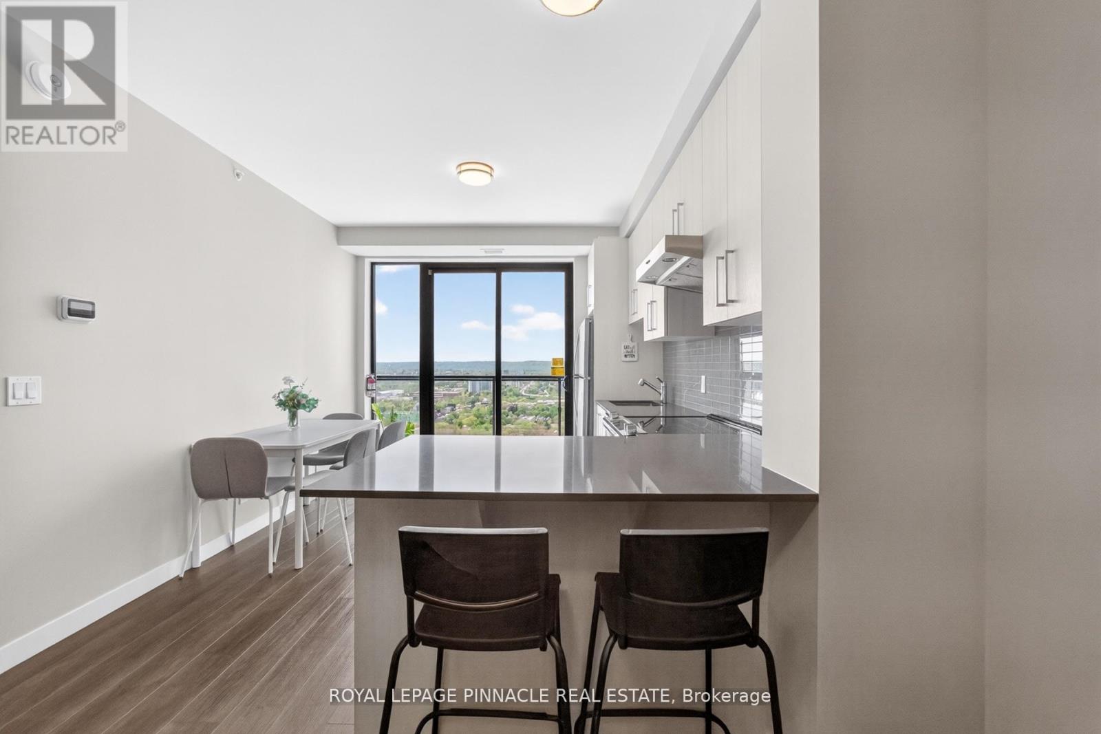 #2303 15 QUEEN STREET S - Image 17