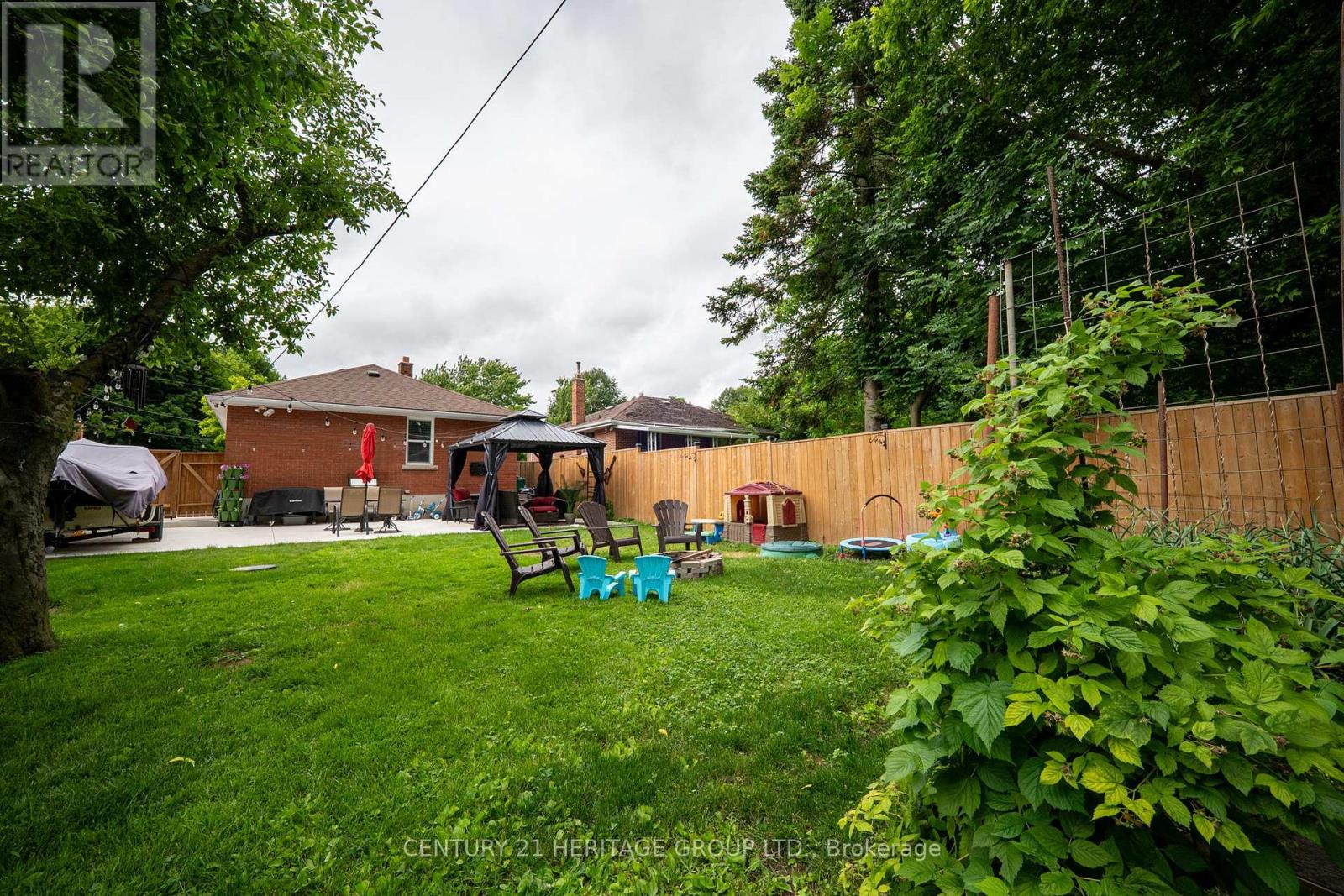115 SHERIDAN STREET - 40