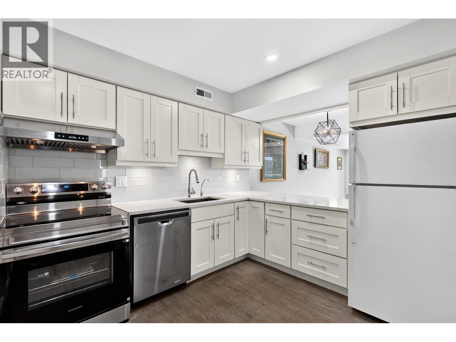 7330 CORONADO DRIVE, Burnaby