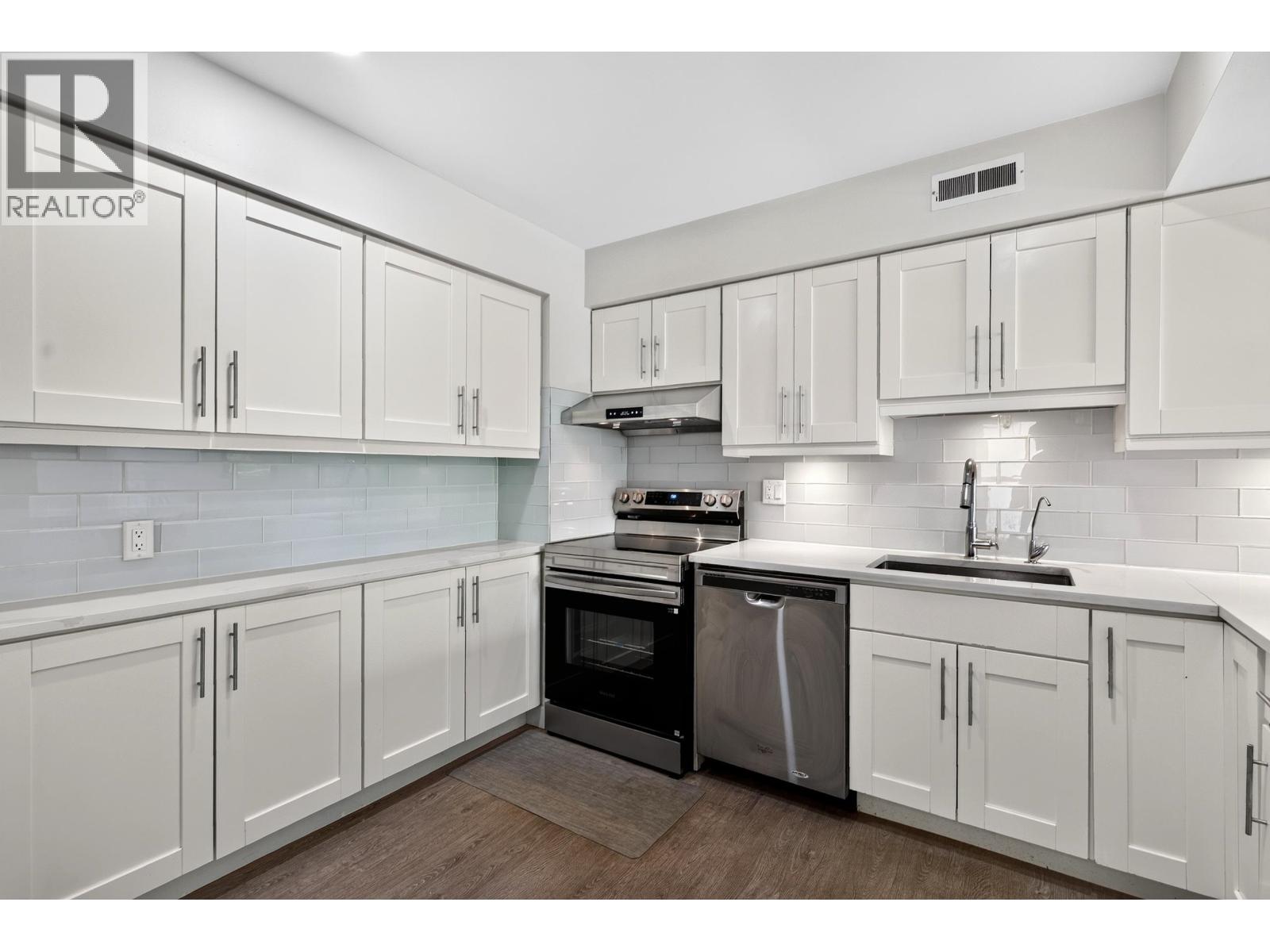 7330 CORONADO DRIVE, Burnaby