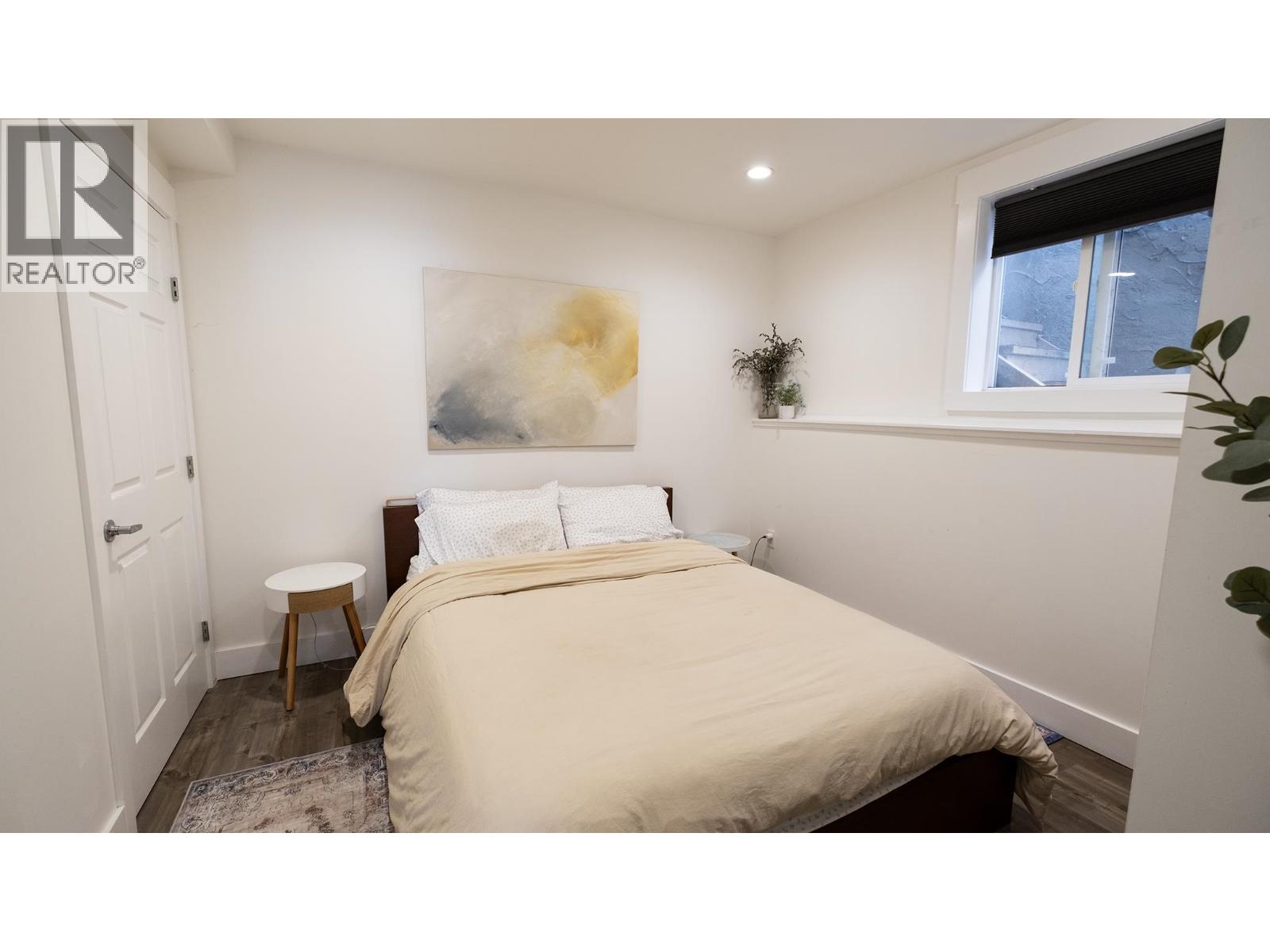 416 MARINE DRIVE, Gibsons