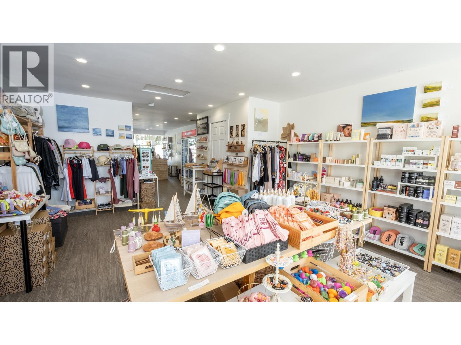 416 MARINE DRIVE, Gibsons