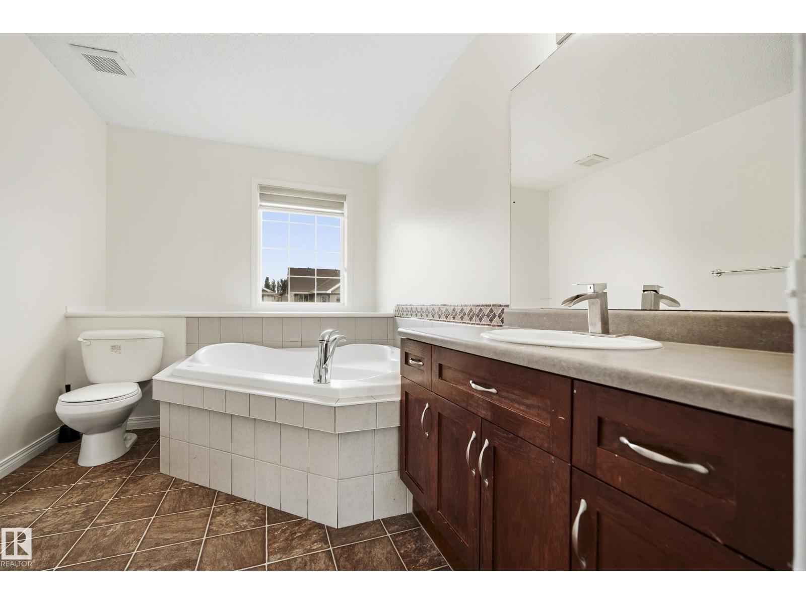 1526 37C AV NW — photo 18