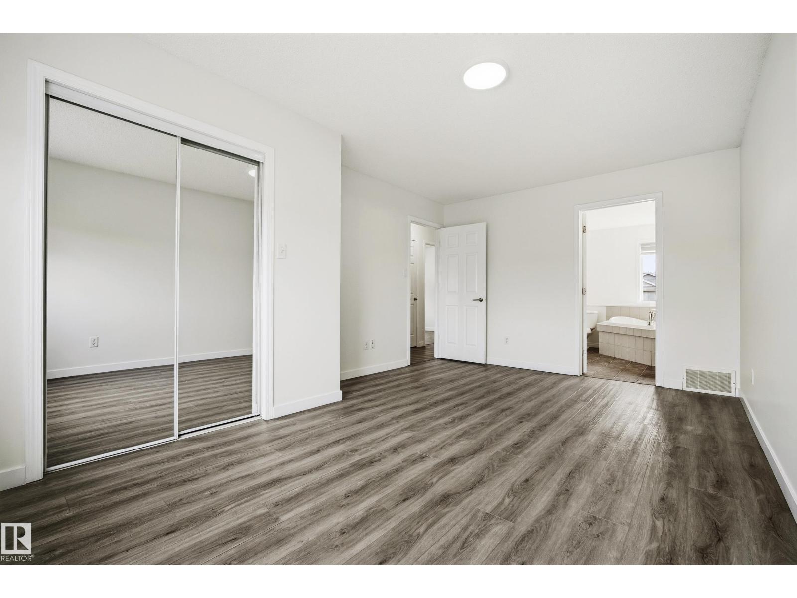 1526 37C AV NW — photo 26