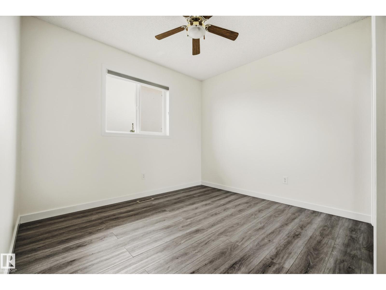 1526 37C AV NW — photo 30