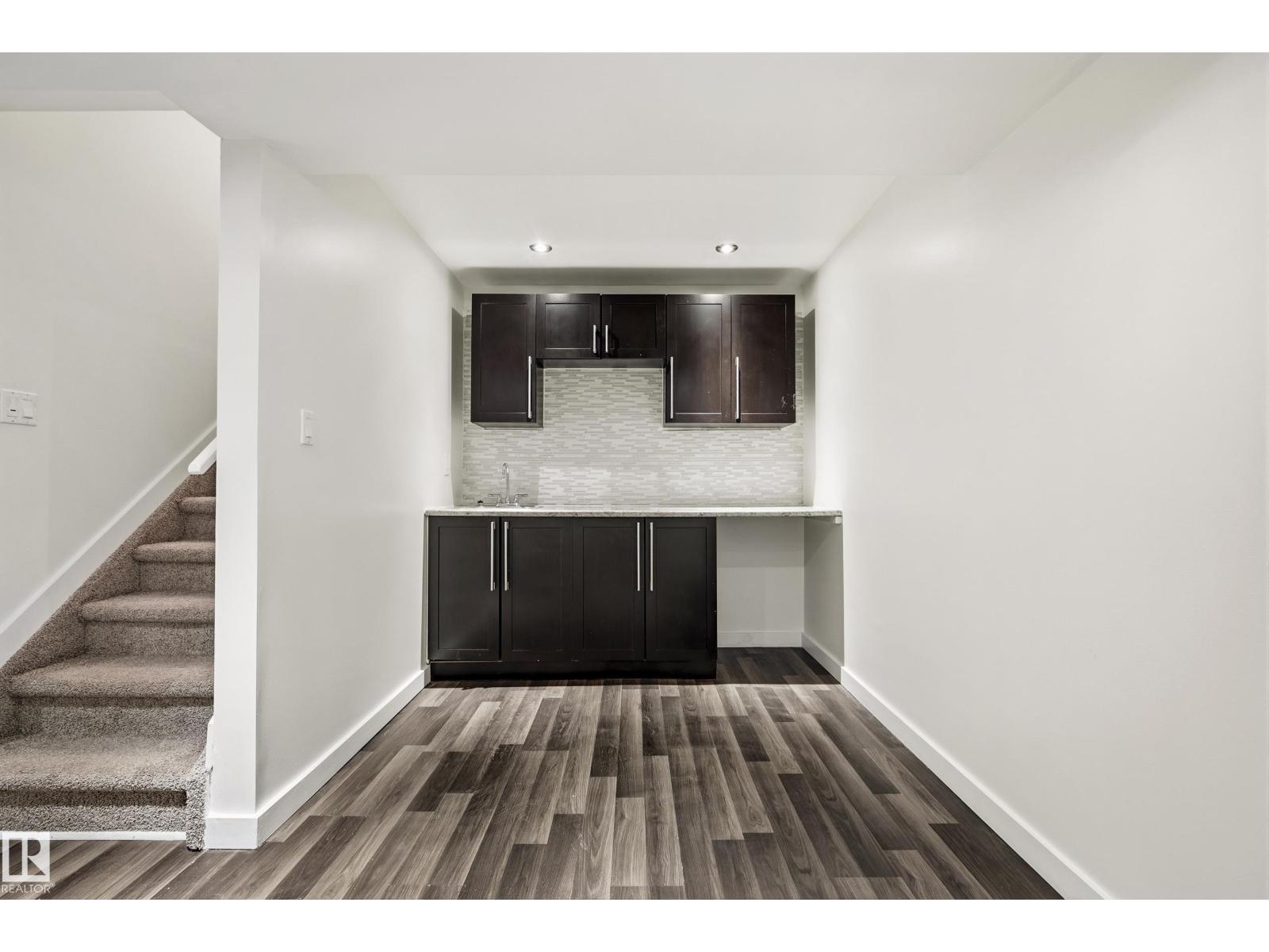 1526 37C AV NW — photo 34