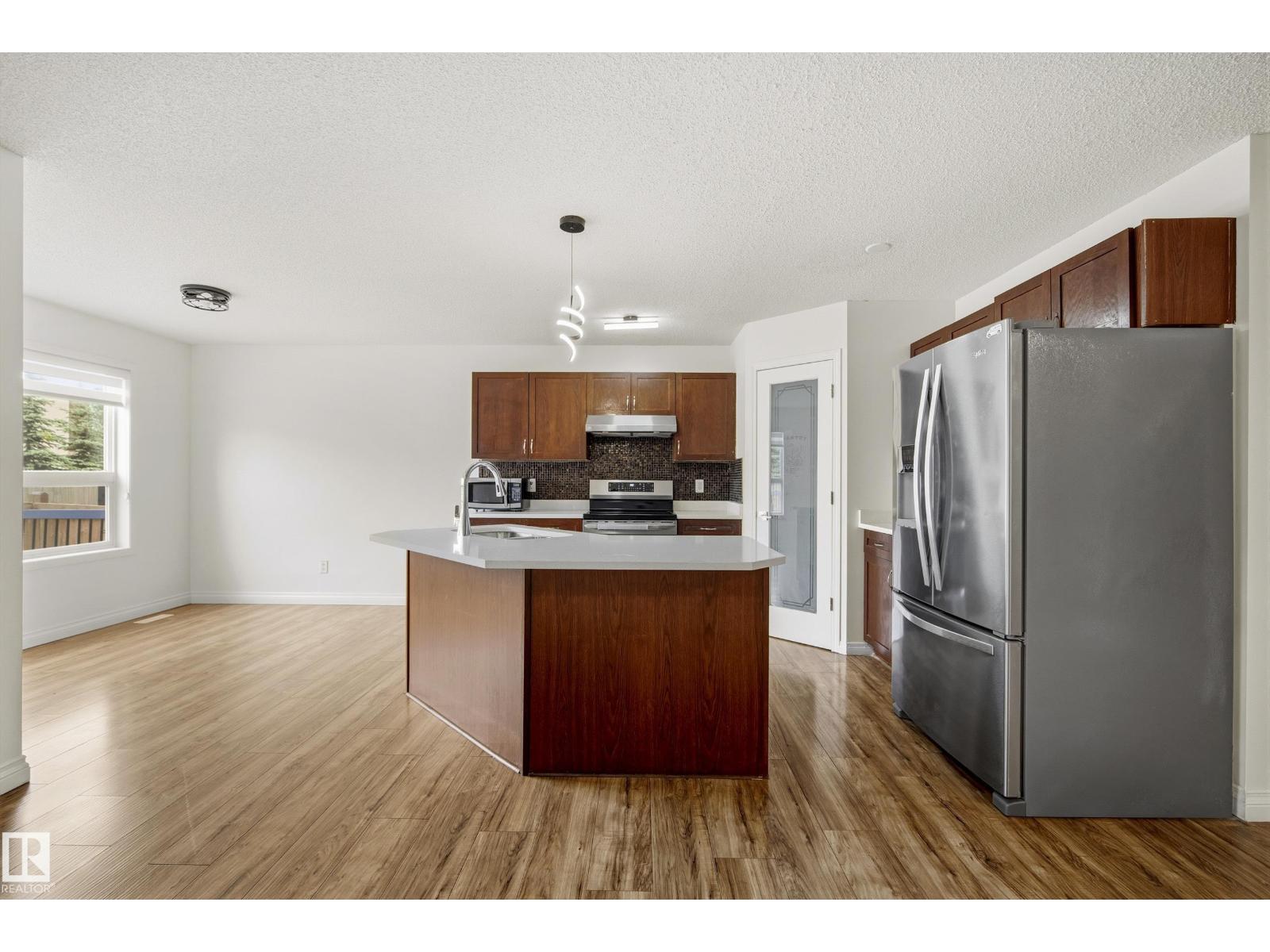 1526 37C AV NW — photo 7