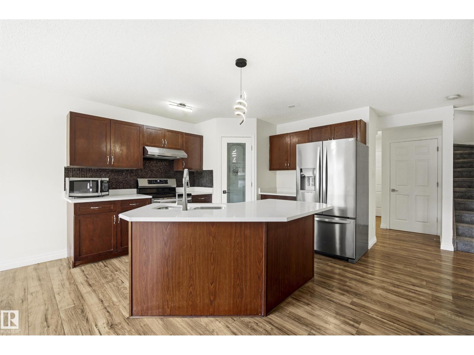 1526 37C AV NW — photo 8