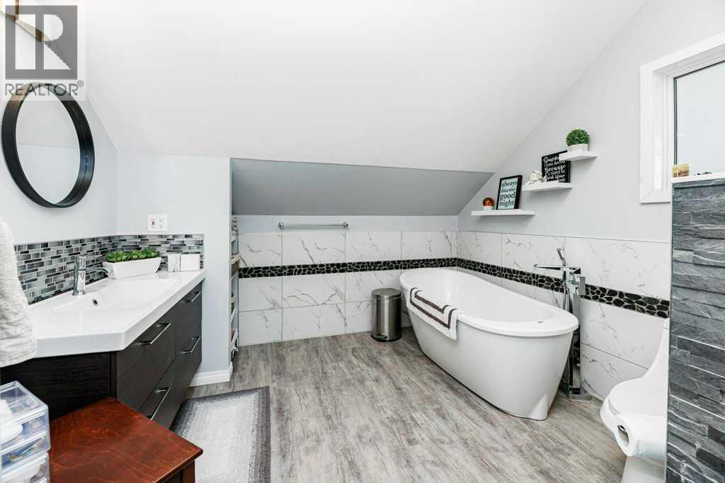 19 Lakeview Drive - 25