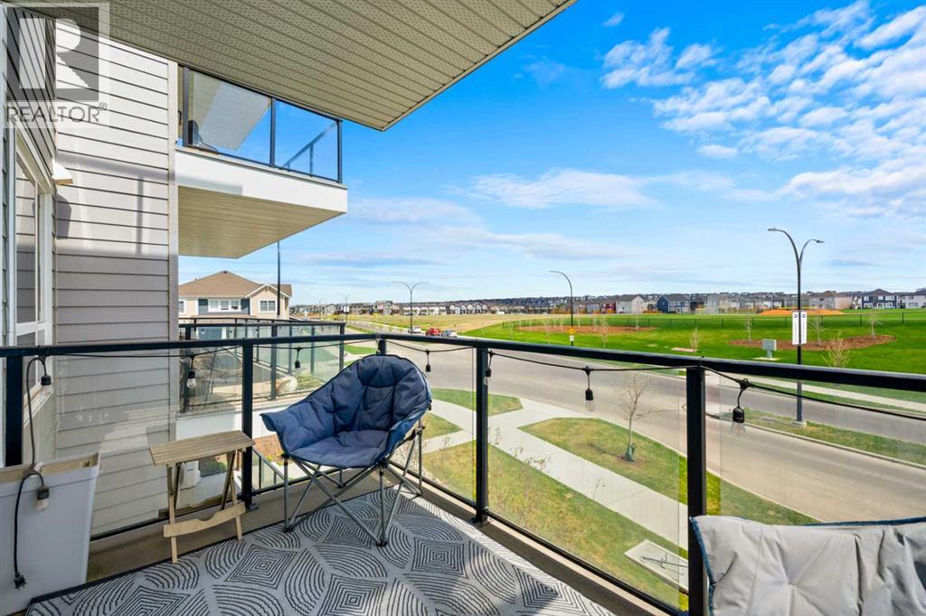 #2213 33 Carringham Gate NW - 31