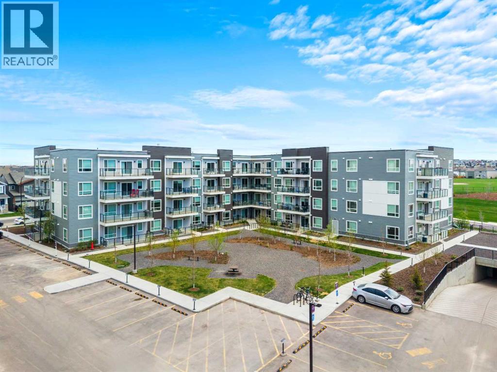 #2213 33 Carringham Gate NW - 36