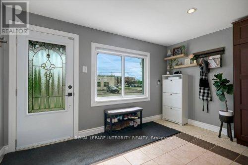 3 Bed, 2 Bath House for Sale in Arnprior – 90 FIRST AVENUE, Arnprior – MLS# X13477102 - Image 6