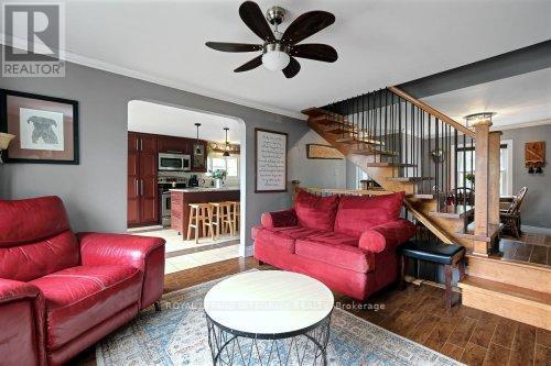 3 Bed, 2 Bath House for Sale in Arnprior – 90 FIRST AVENUE, Arnprior – MLS# X13477102 - Image 9