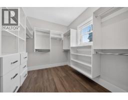 6669 Georgia Street, Burnaby, BC V5B4G4 Photo 22