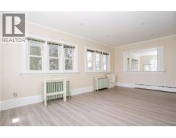 12 Wellington Street N Unit# 2, Kitchener, ON N2H5J4 Photo 8