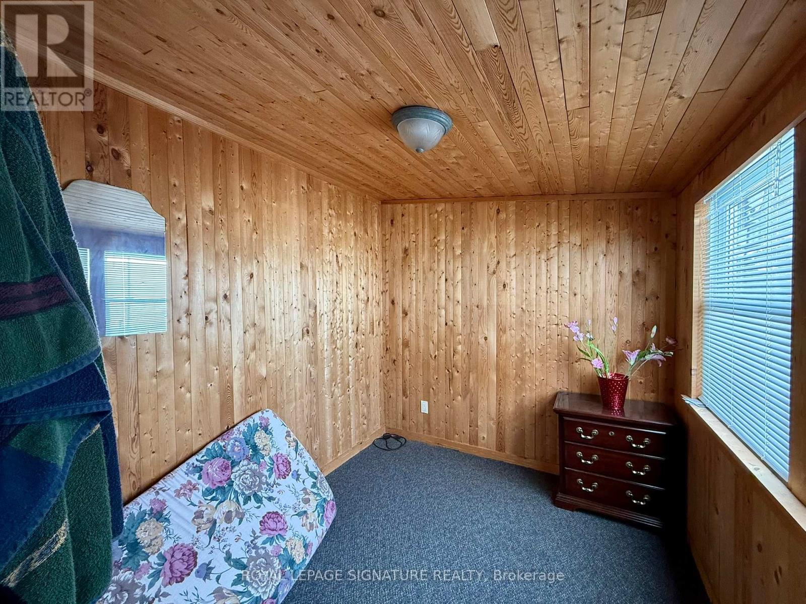 2644 LAKESHORE DRIVE - 33