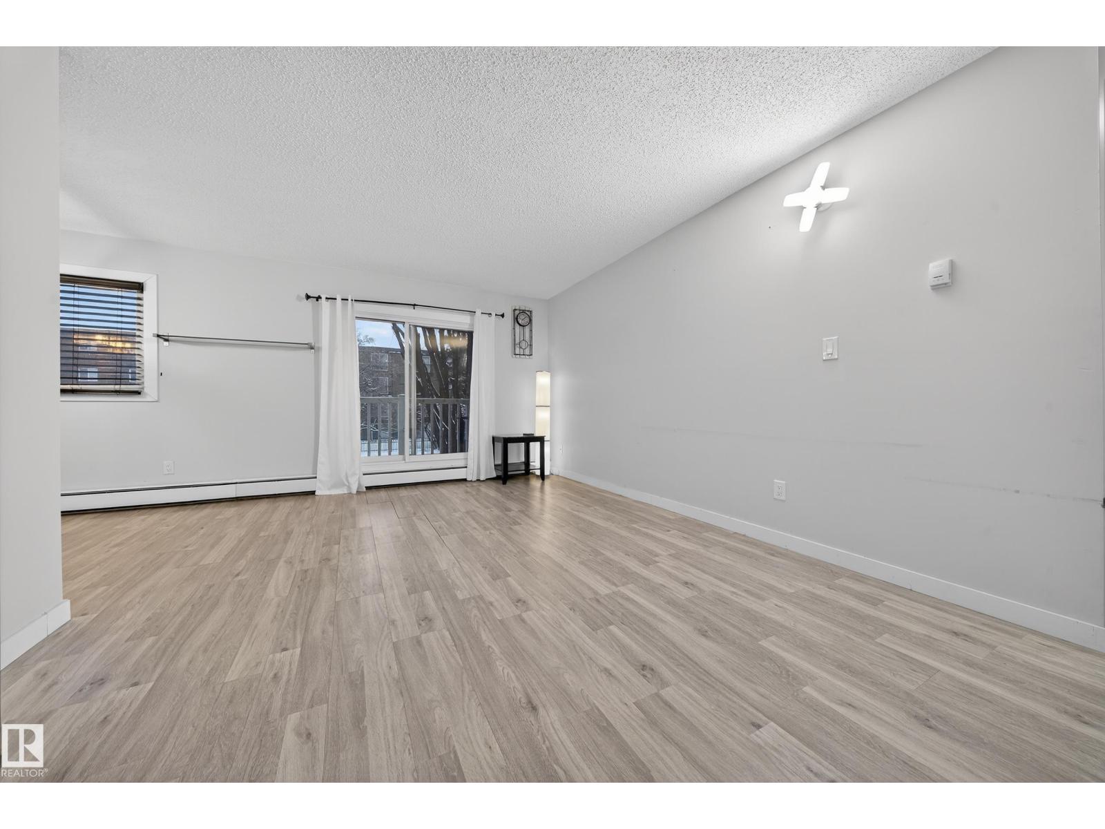 #202 10615 156 ST NW - 9