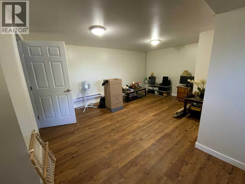 422 Arena Avenue - 11