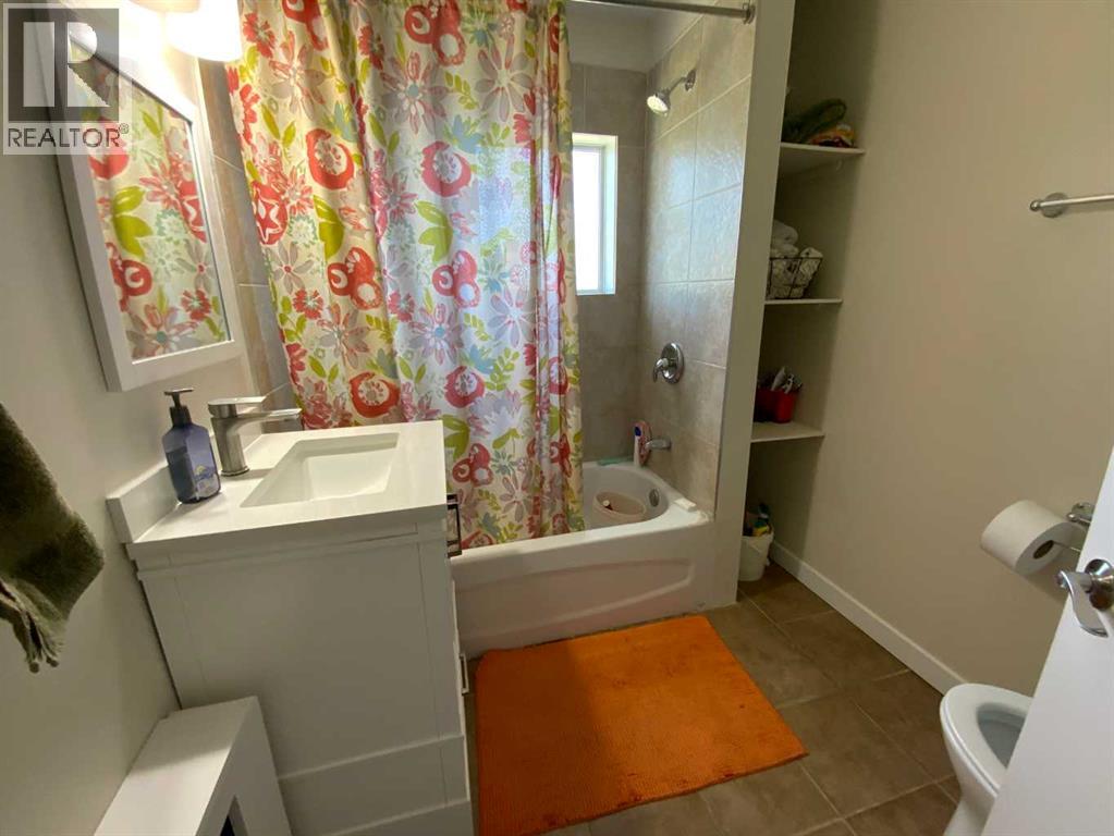 422 Arena Avenue - 8