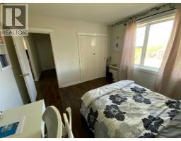 Family room - 422 Arena Avenue, Trochu, AB T0M2C0 Photo 7