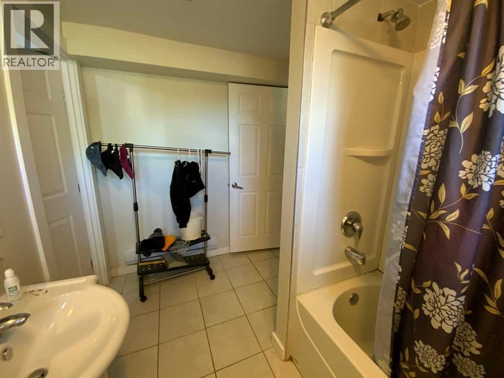 422 Arena Avenue - 16