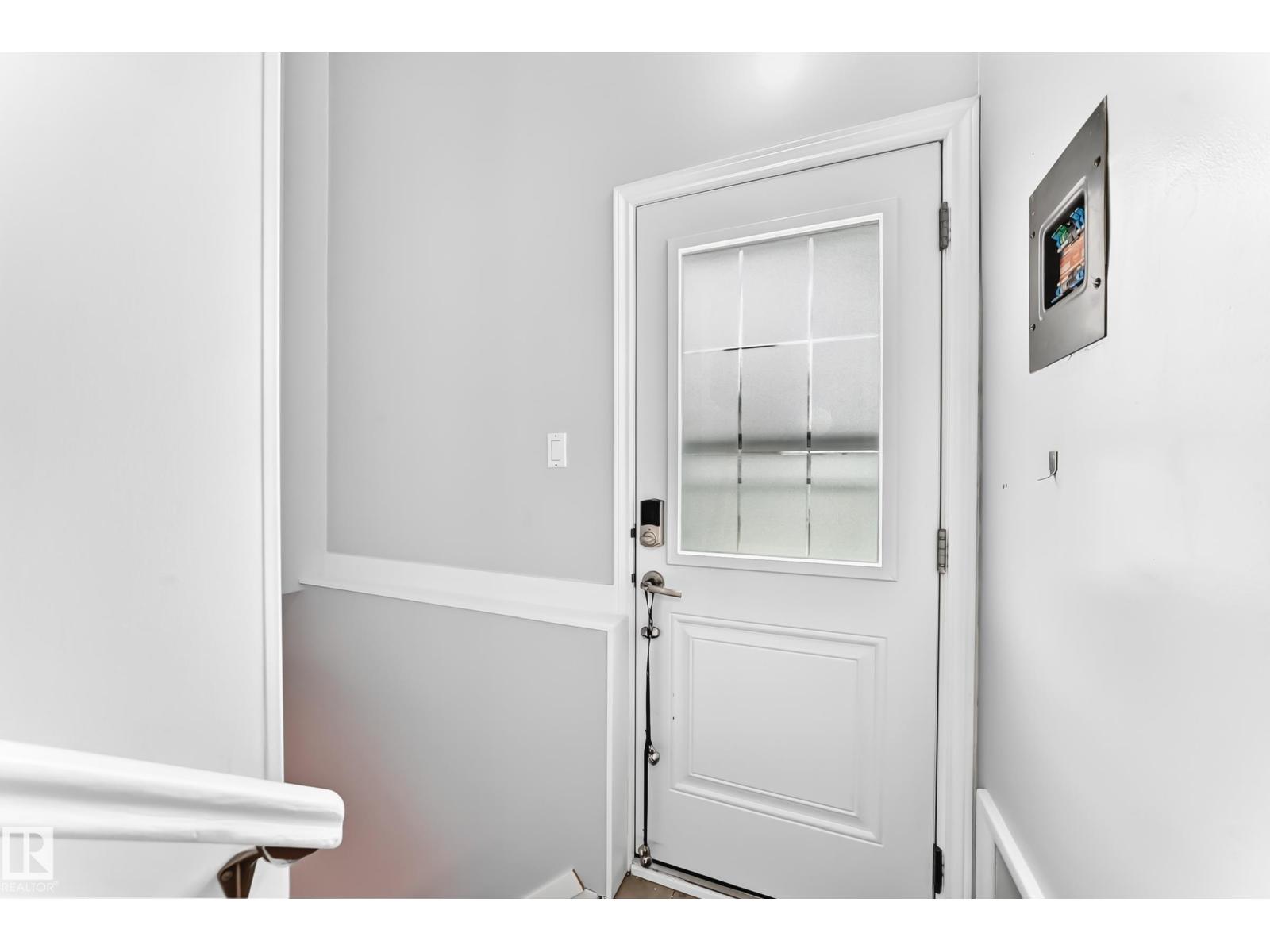 8751 155 ST NW — photo 31
