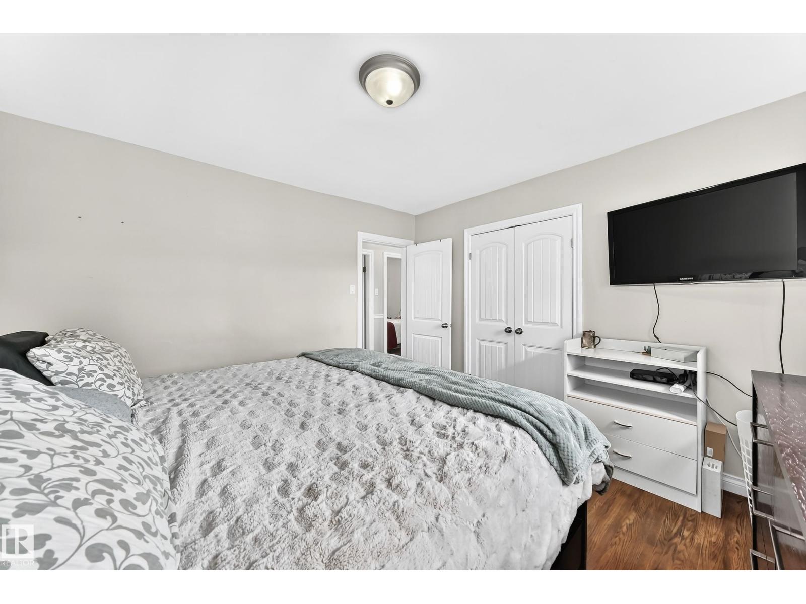8751 155 ST NW — photo 22
