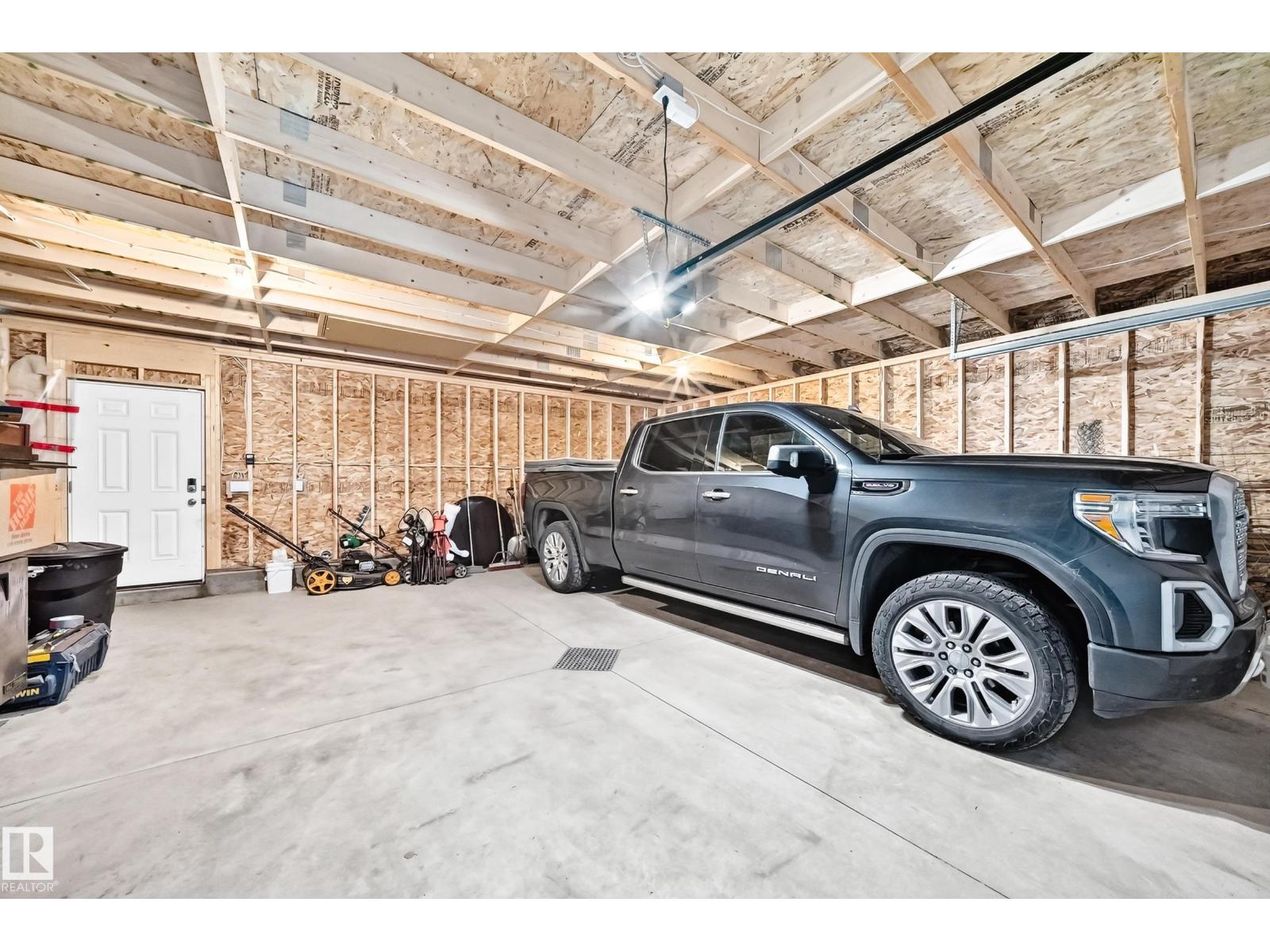 8751 155 ST NW — photo 47
