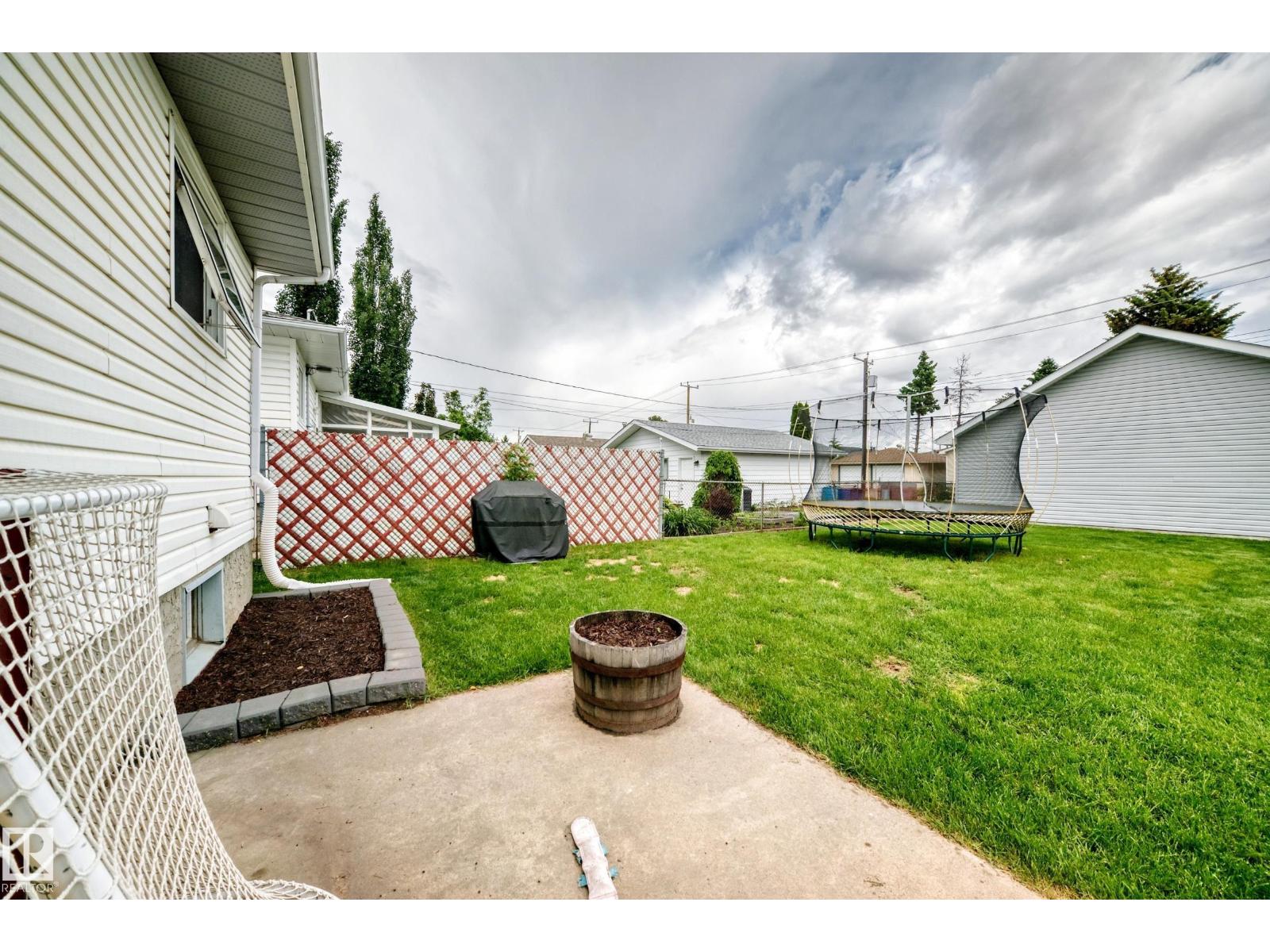 8751 155 ST NW — photo 49