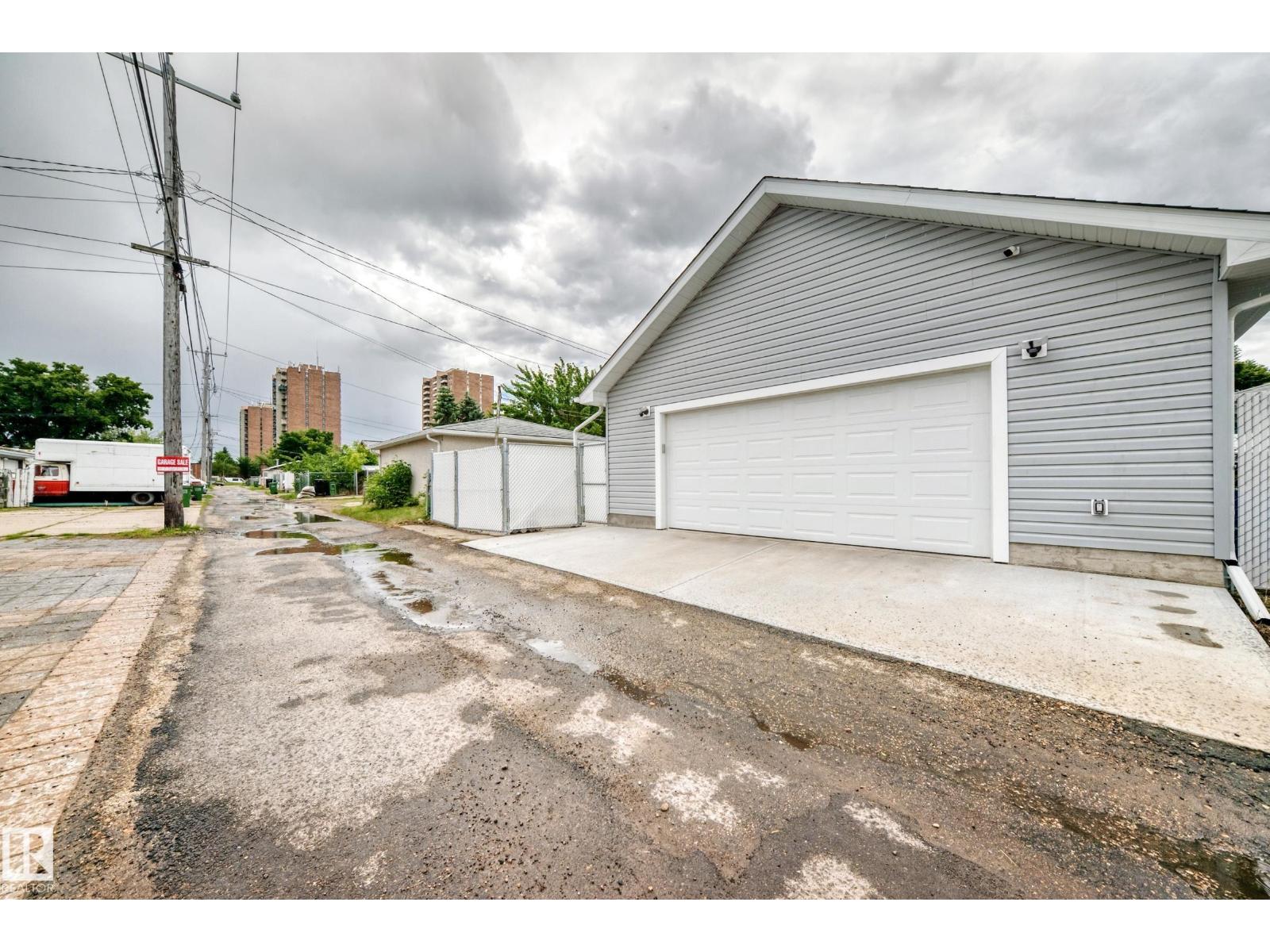 8751 155 ST NW — photo 57