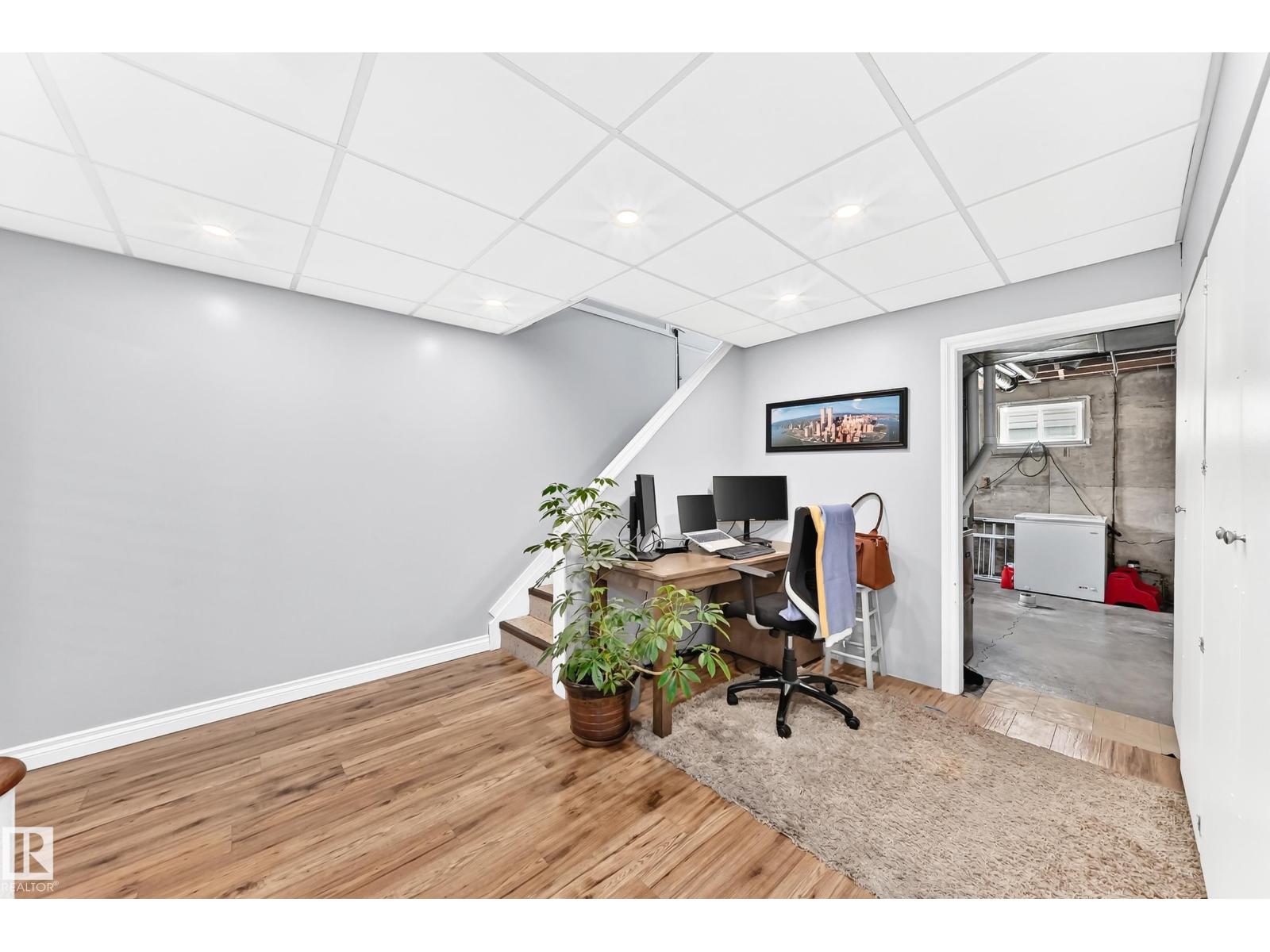 8751 155 ST NW — photo 38