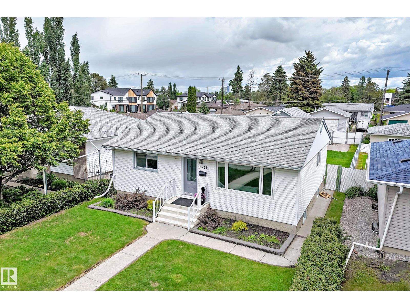 8751 155 ST NW - photo 2