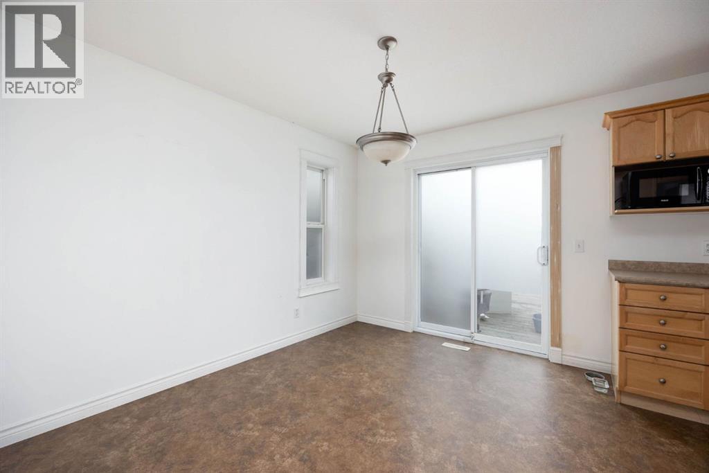 182 Mcdougall Crescent - 6