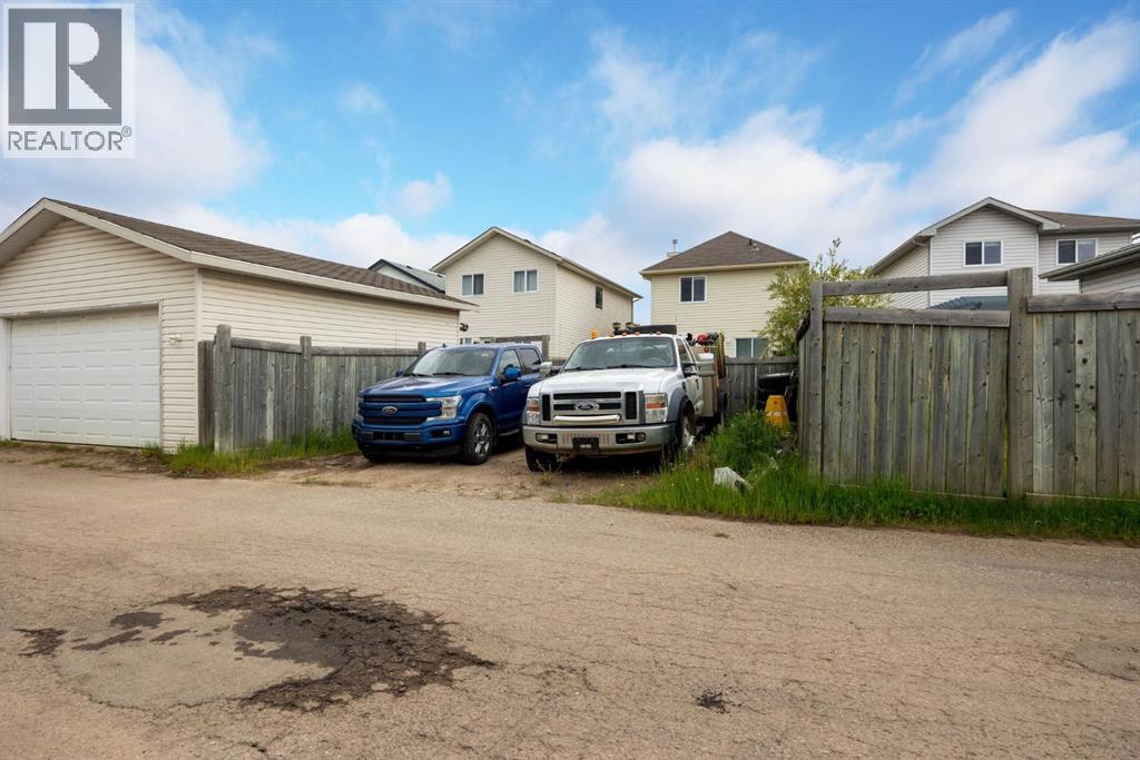 182 Mcdougall Crescent - 26