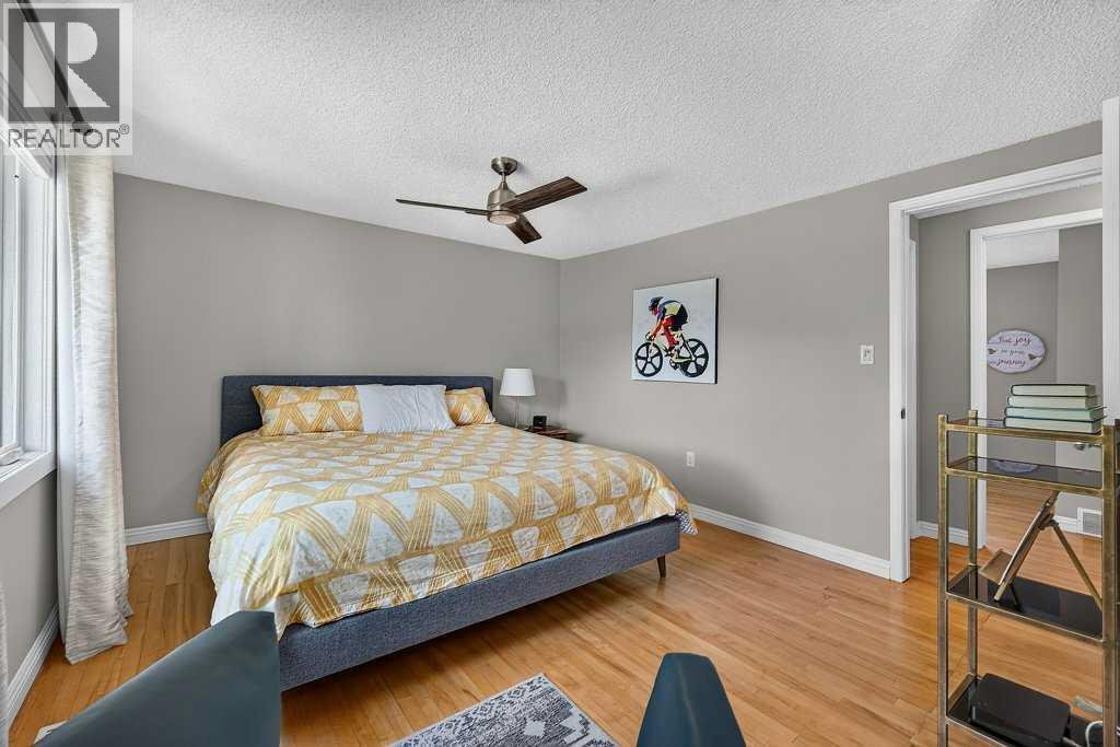 4673 20 Street SW - 24