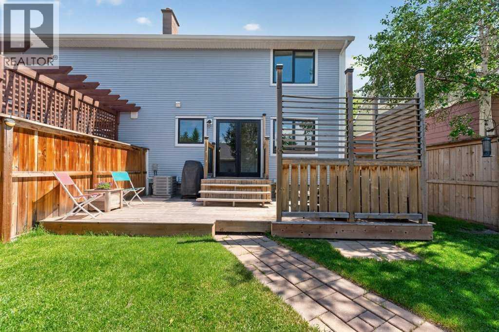 4673 20 Street SW - 35