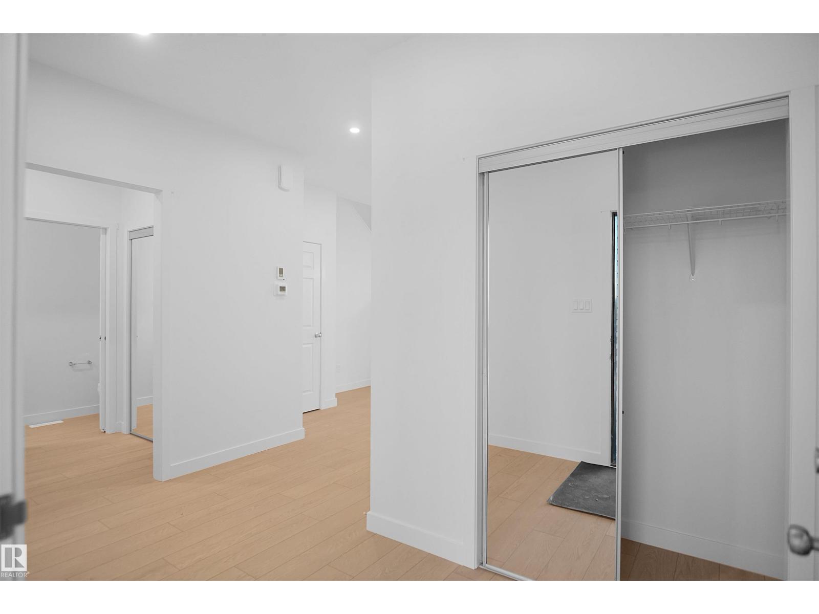20924 16 AV NW - 3