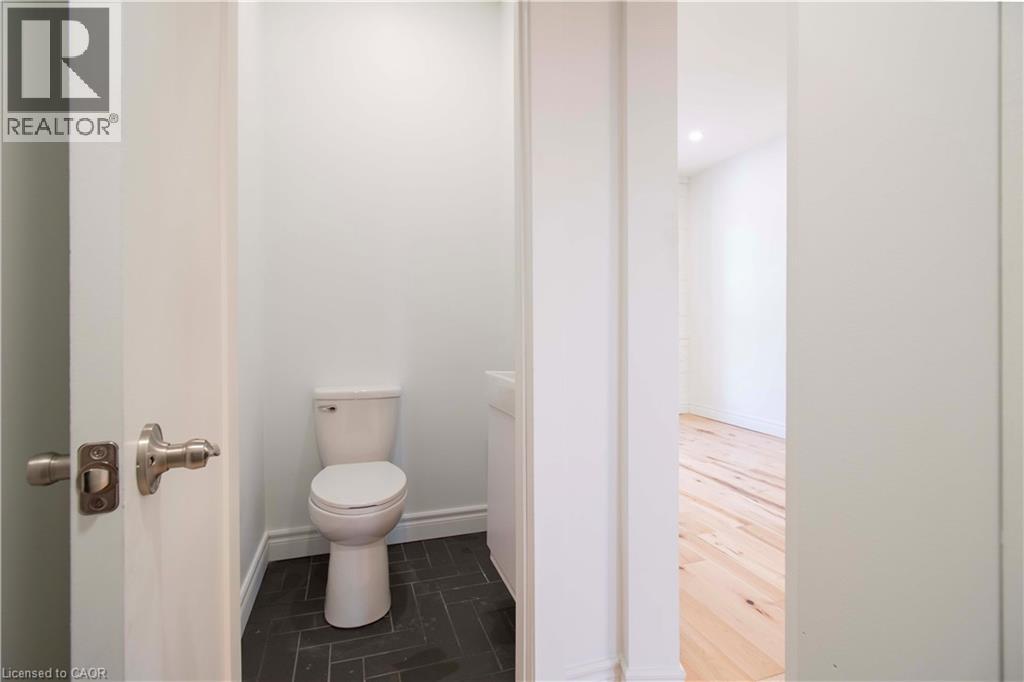 36 FULLERTON Avenue - Image 13