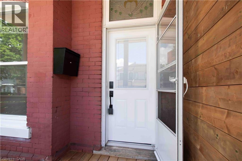 36 FULLERTON Avenue - Image 5