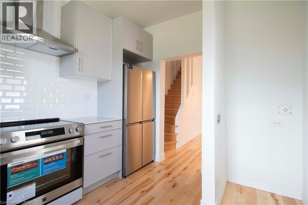 36 FULLERTON Avenue - Image 18
