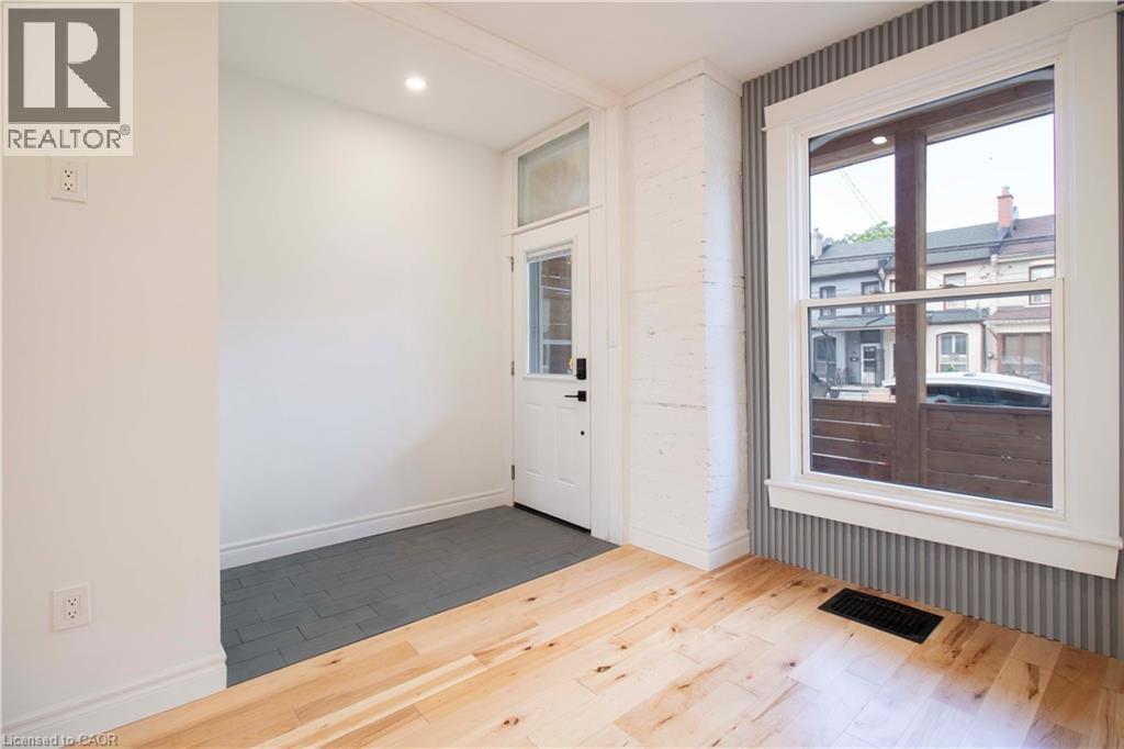 36 FULLERTON Avenue - Image 7