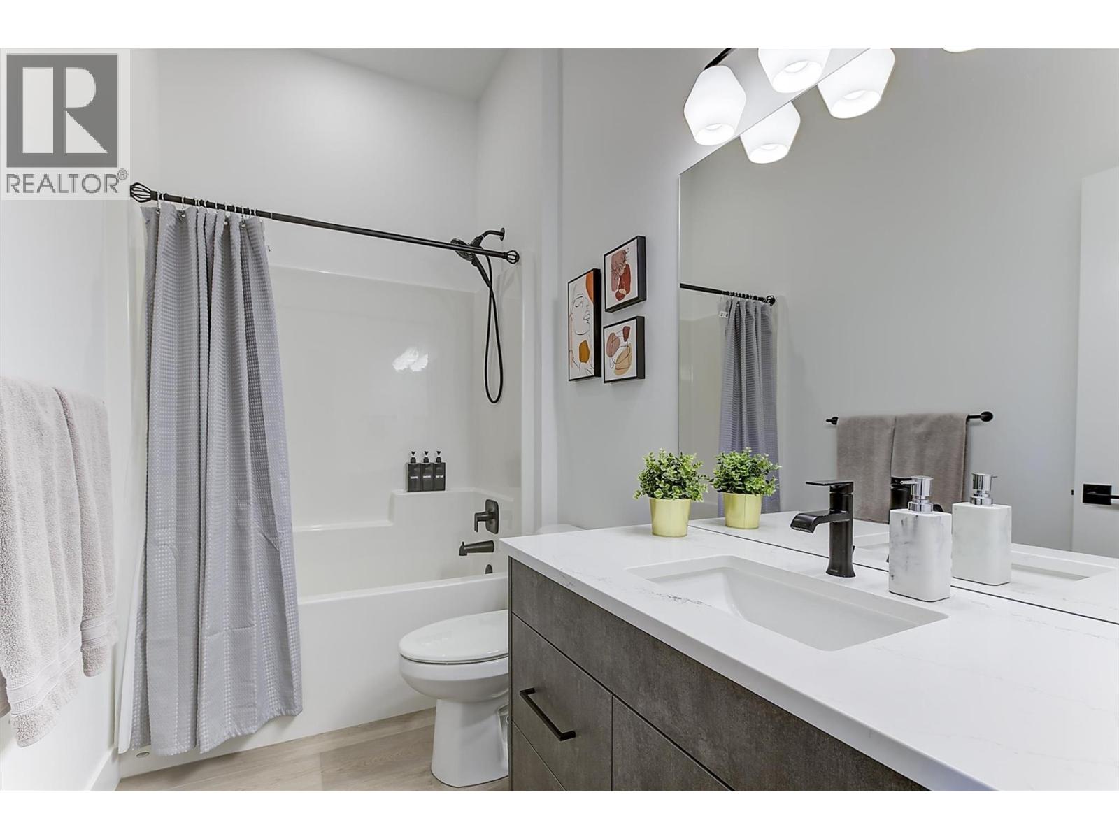 6 2835 Canyon Crest Drive, West Kelowna
