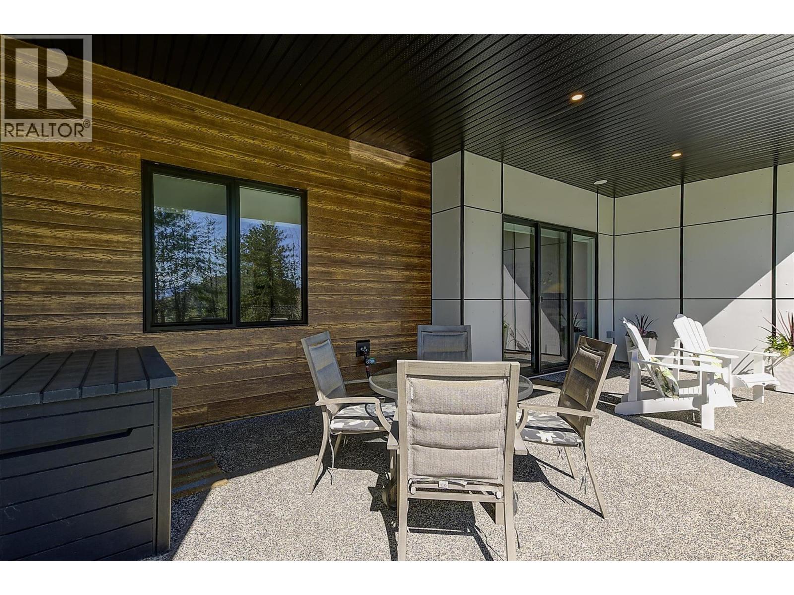 6 2835 Canyon Crest Drive, West Kelowna