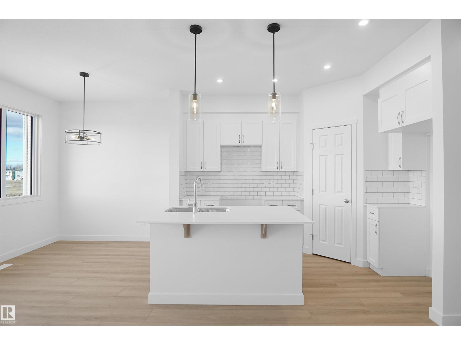 20928 16 AV NW - 11