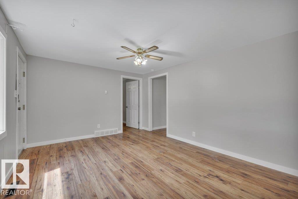 4712 47 AV — photo 10