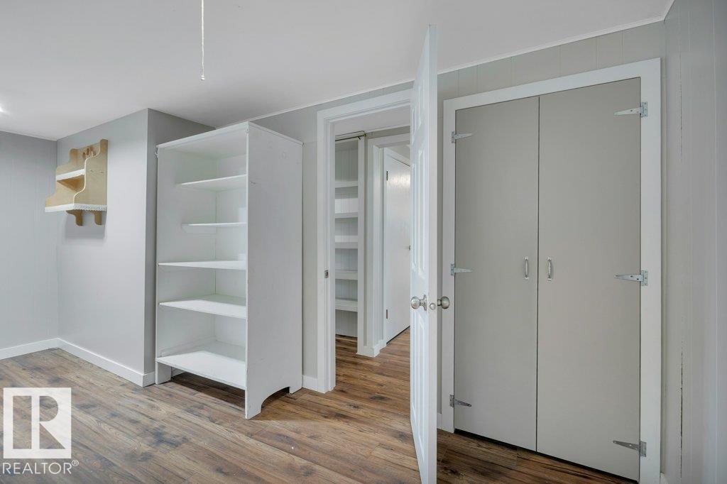 4712 47 AV — photo 20