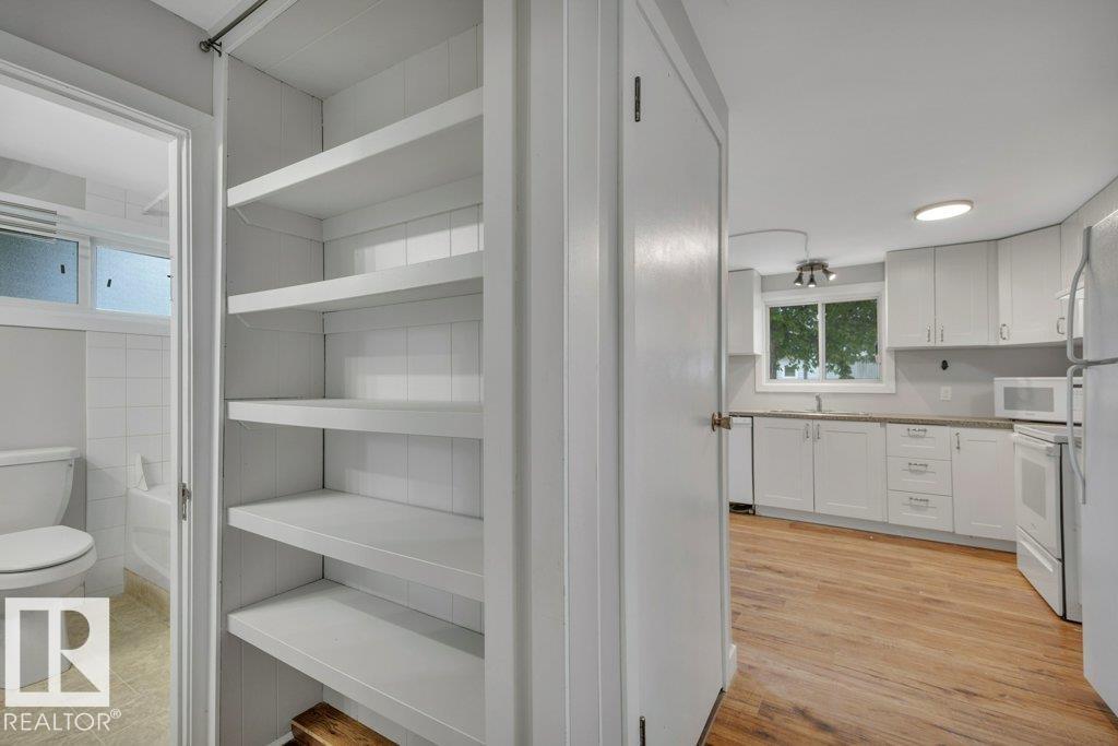 4712 47 AV — photo 22